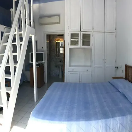 Visitponza - Palazzetto Azzurro Ponza
