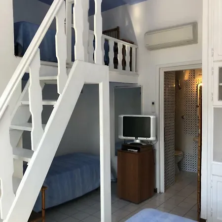 Pensión Visitponza - Palazzetto Azzurro *